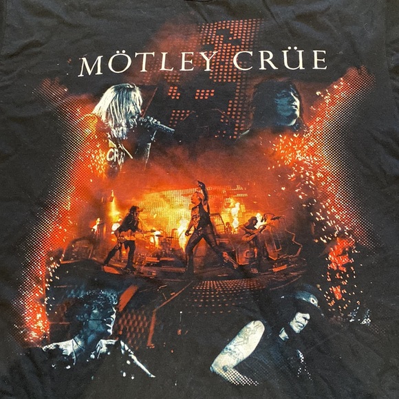 Motley Crue “Crue Fest 2 Tour 2009” Concert Tee - Picture 3 of 3